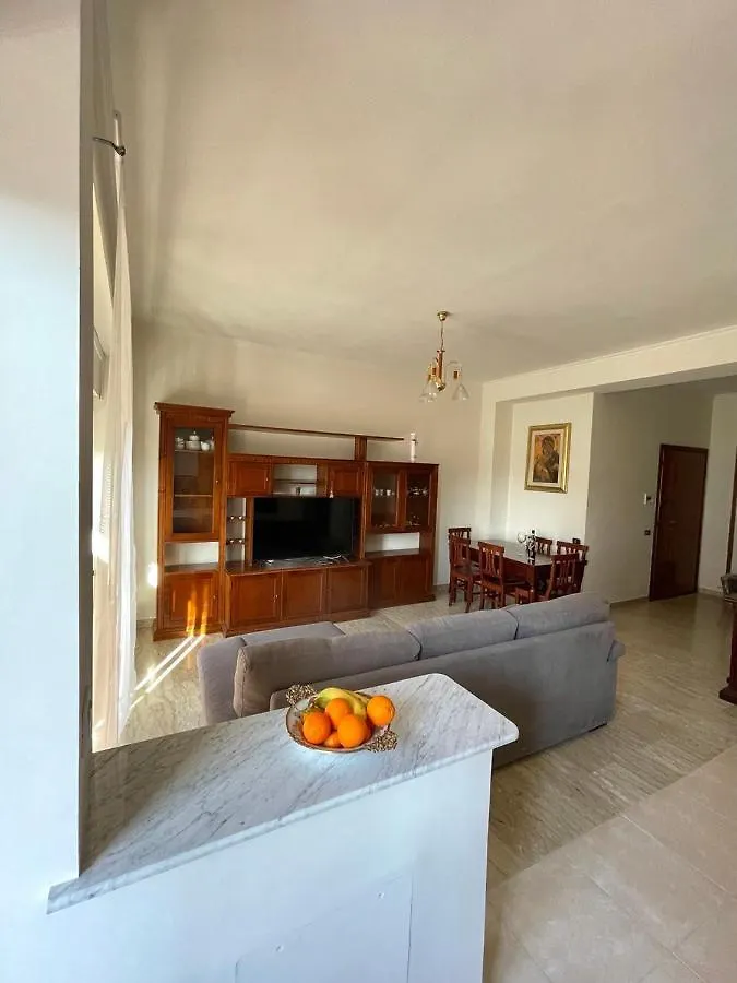 Sunny House Apartment Rome